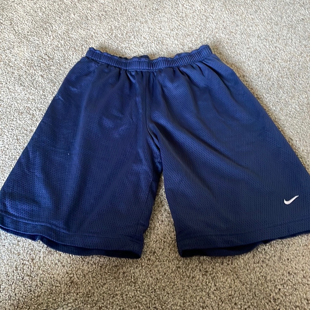 Nike girls basketball shorts in navy blue no pockets